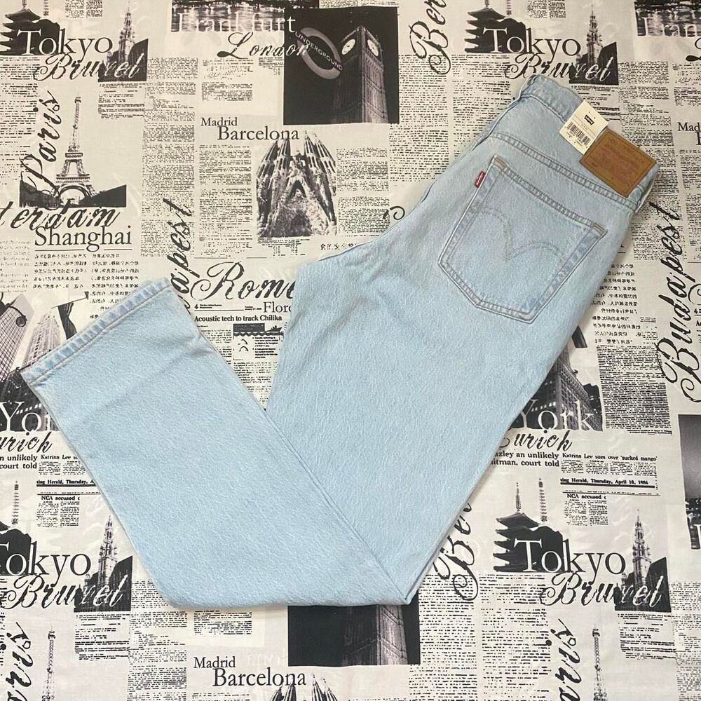 Levi's Women's 501s jeans button fly light wash high rise straight leg nwt
